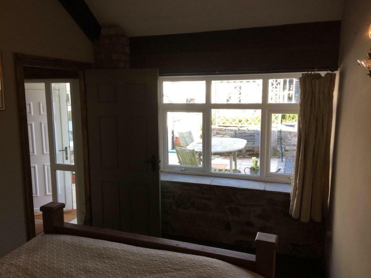 Tracey'S Farmhouse Cottage Belfast Exterior foto